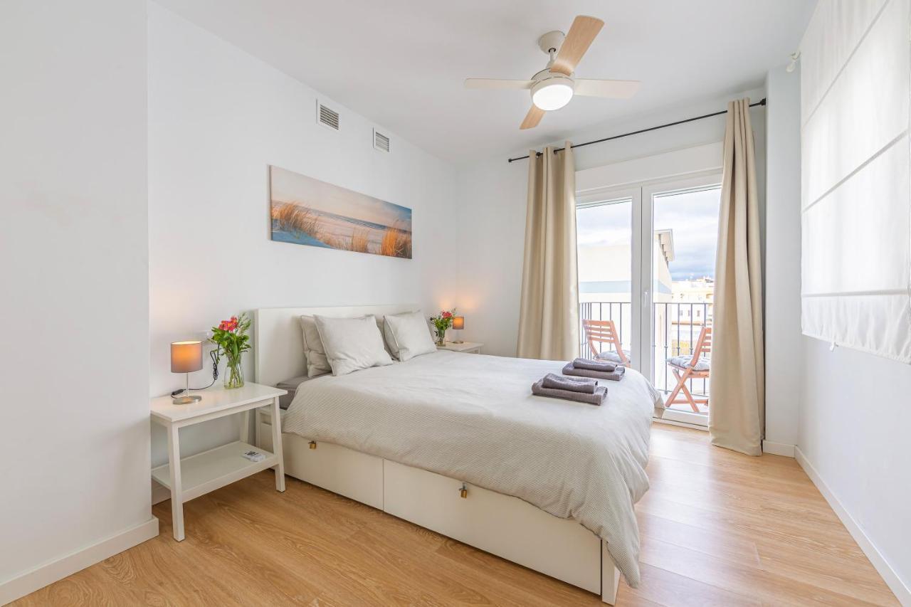 Ventura 2 - Centric & Pool - Simplytarifa Appartement Buitenkant foto